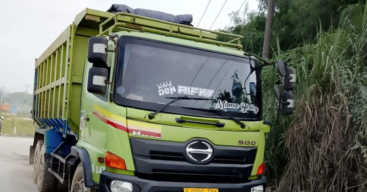 ‎‎Truk Angkutan Tambang Limestone Langgar Jam Operasional, Dishub dan Satpol PP Tutup Mata