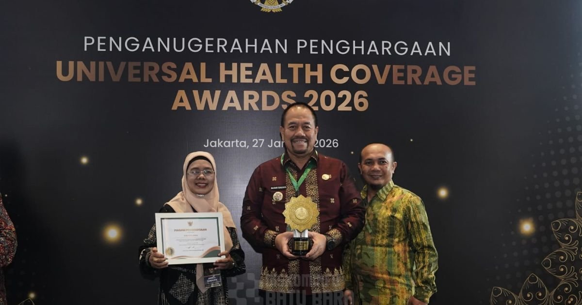 Komitmen Jamin Kesehatan Masyarakat, Bupati Batu Bara Raih Penghargaan UHC Pratama