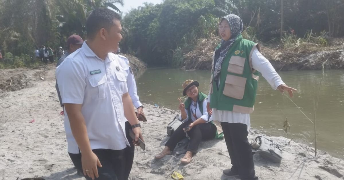 Bupati Batu Bara Perintah Dinas Pertanian Dan Perkebunan Petani Hempang Aliran Sungai Ramunia, Atasi Kekeringan Persawahan Masyarakat