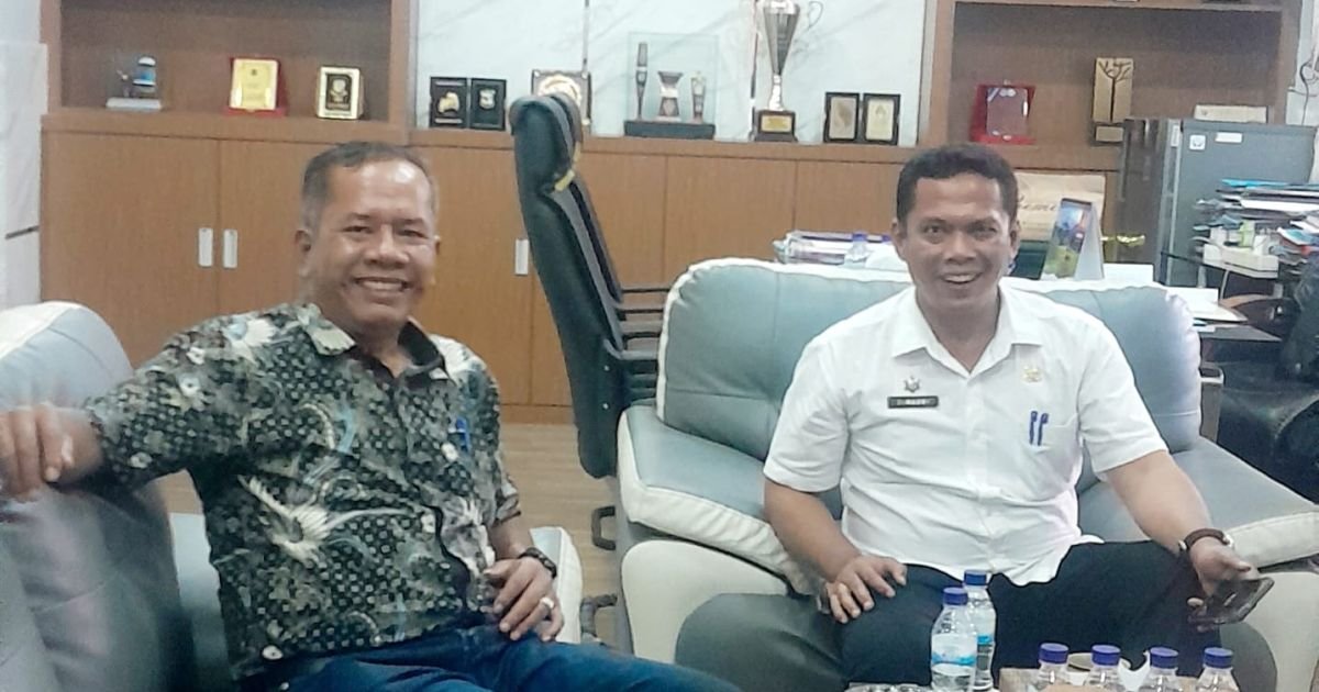 Junaedi Sitanggang Sekda Siantar, Seluruh Bus Wajib Masuk Terminal, Tanpa Terkecuali