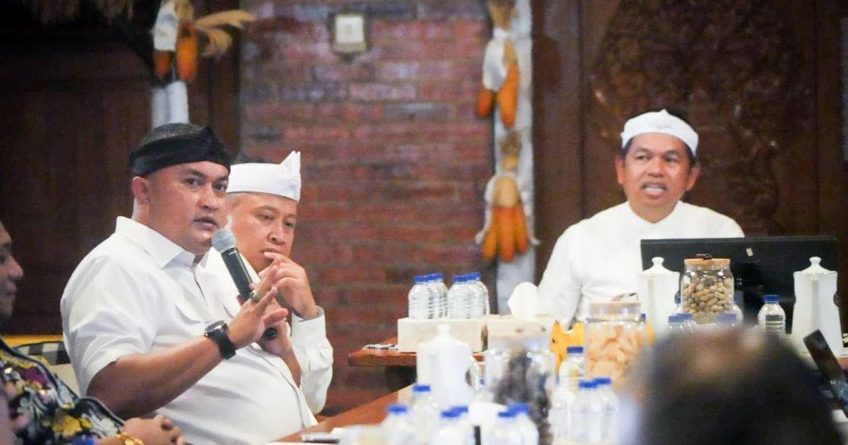 Bupati Bogor Hadiri Rapat Bersama Kepala Daerah se-Jawa Barat dan Teken MoU Pembangunan Underpass Citayam–Bojonggede