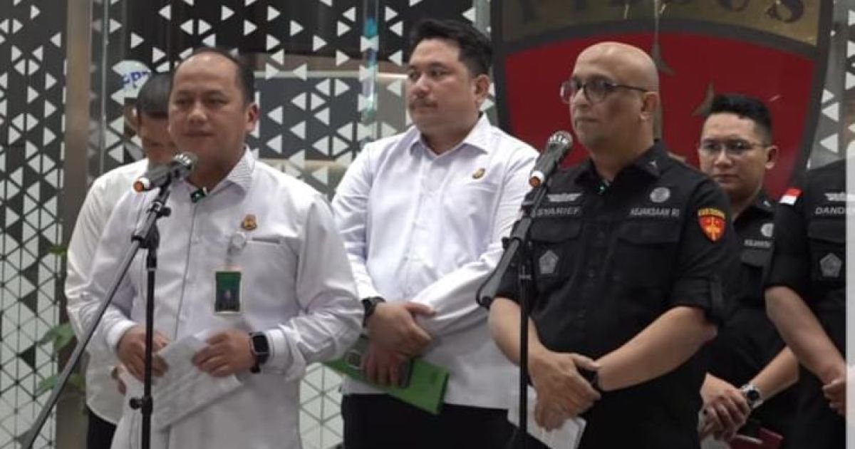 Kejagung Bongkar Pelaku Koruptor,Jaksa Agung Muda Bidang Tindak Khusus JAMPIDSUS Berhasil Amankan 11 Orang Tersangka Ekspor CPO