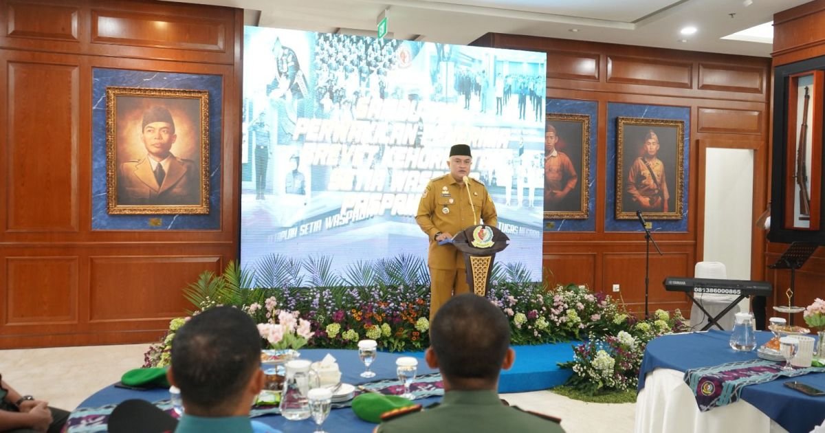Bupati Bogor Rudy Susmanto Terima Penghargaan Brevet Kehormatan Paspampres “Setia Waspada” Dari Paspampres RI