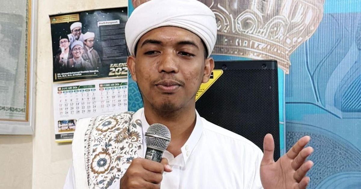 Ust. Muh. Hadziq Maftuh Kupas Tuntas Kitab Latoiful Ma’arif di Masjid Jami’ Ar Rochili Laweyan Surakarta