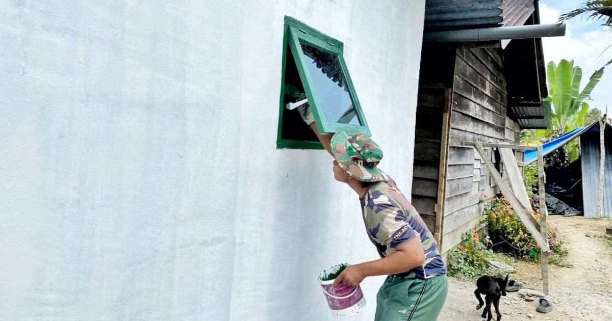 Kegiatan Finishing RTLH TMMD Ke-127: Wujud Nyata Kepedulian TNI Terhadap Kesejahteraan Masyarakat