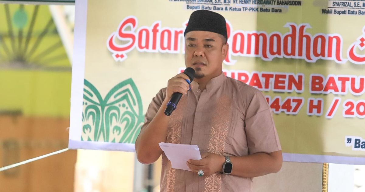 Safari Ramadan ke-12 di Desa Gambus Laut, Wabup Syafrizal Serahkan Bantuan Dan Santunan