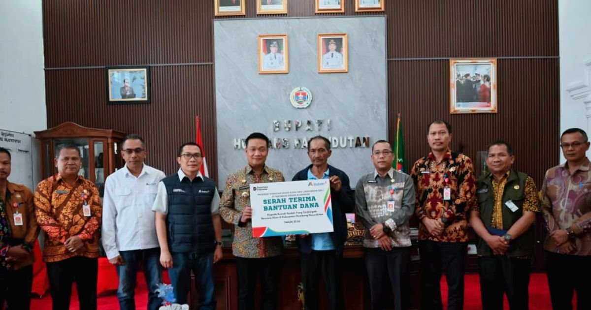 INALUM Salurkan Bantuan Rehabilitasi Gereja Terdampak Banjir di Humbang Hasundutan
