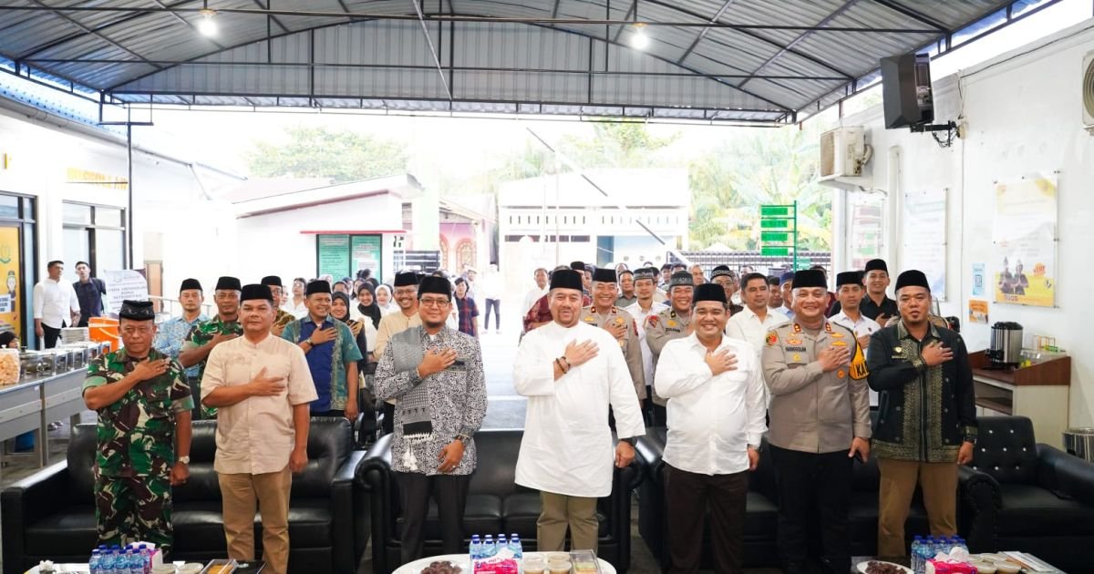Bupati Batu Bara Hadiri Tausiyah Agama Dan Buka Puasa Bersama Di Kejaksaan Negeri