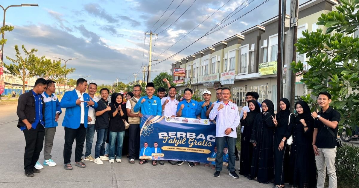 KNPI Kecamatan Tenjo Bersama Bakorda PENA Kabupaten Bogor Bagikan Takjil, Semoga Berkah di Ramadhan 1447 Hijriah