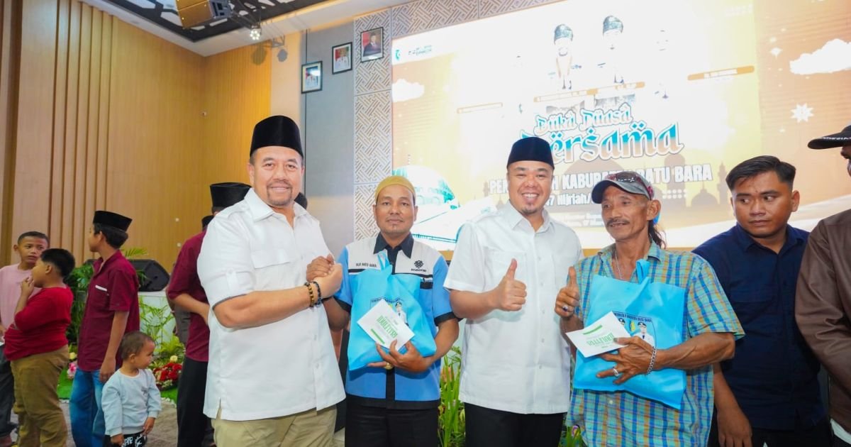Peduli Sesama, Bupati Batu Bara Serahkan Santunan kepada Anak Yatim Dan Tukang Becak