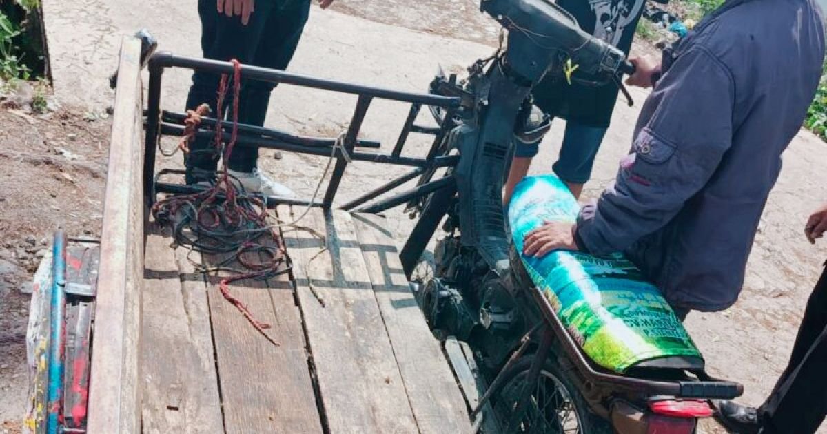 Polres Pematangsiantar Respon Cepat Cek TKP Laporan Laka Lantas Di Simpang Pulo Gumba