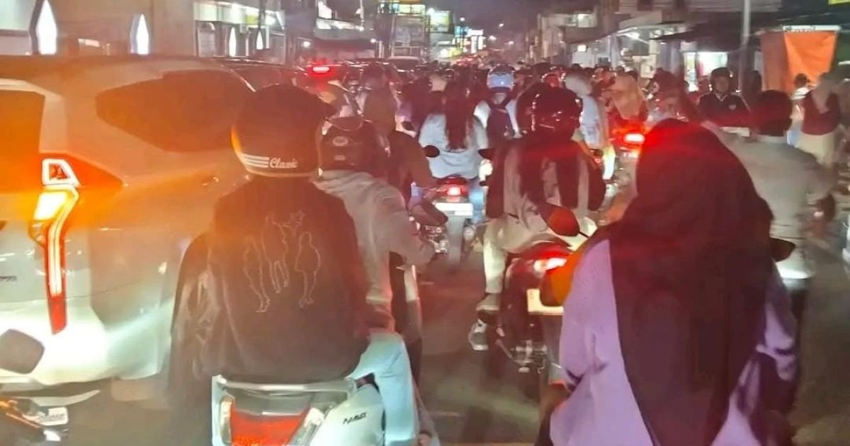 Arus Lalu Lintas Leuwiliang Tersendat, Diduga Akibat Aktivitas Pasar Malam