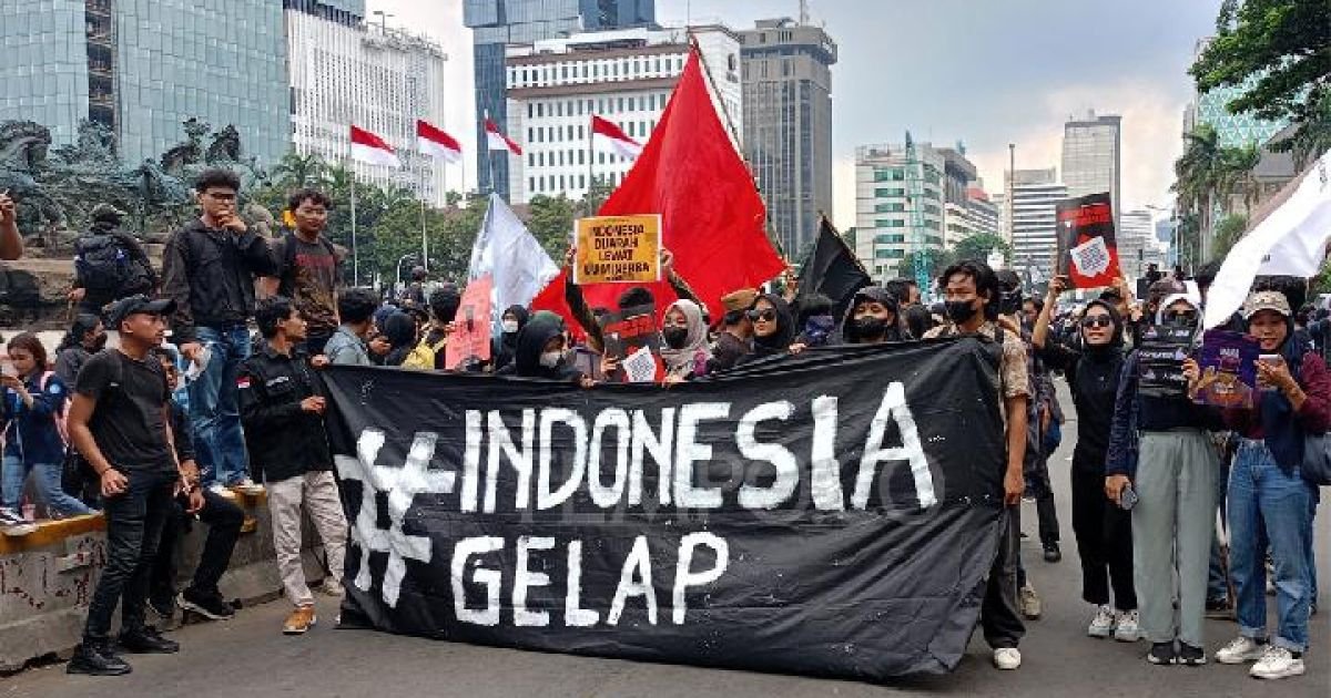 Denny Charter : Pemimpin Anti-Kritik Sedang Mengingkari Rahim Demokrasi