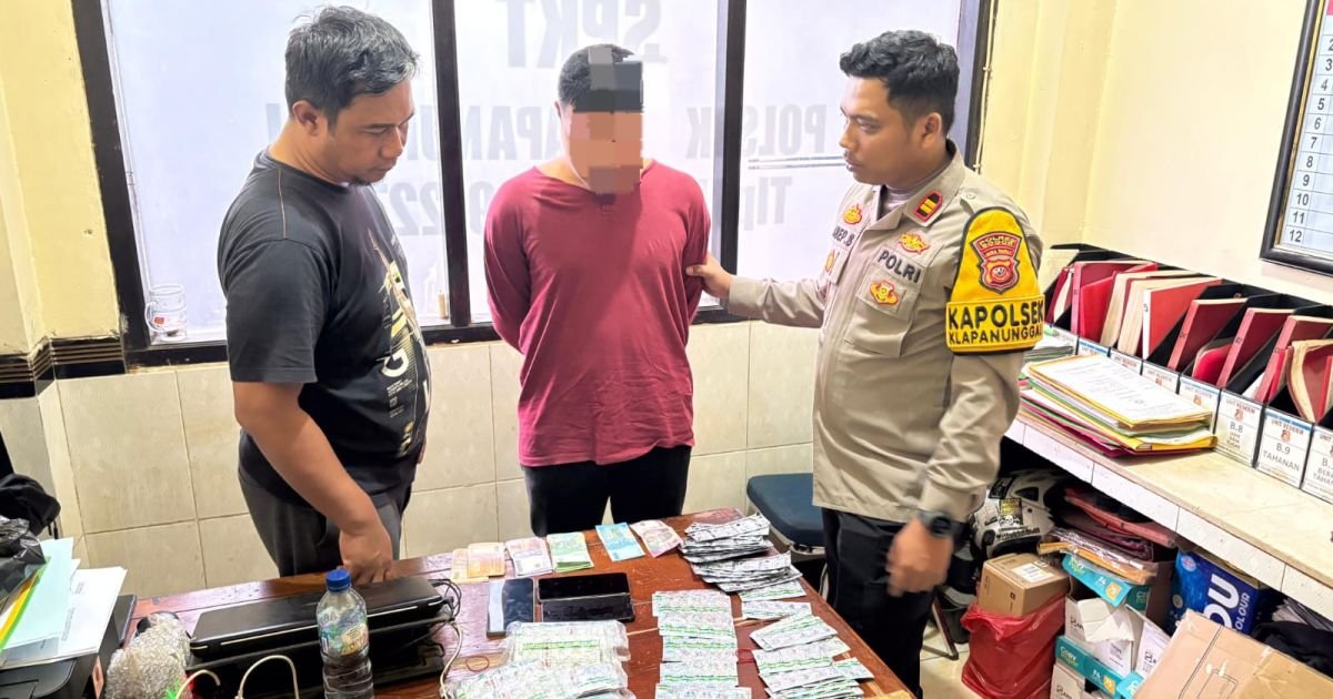 ‎Polsek Klapanunggal Ungkap Peredaran Obat Terlarang, Ribuan Obat Keras Ilegal Diamankan