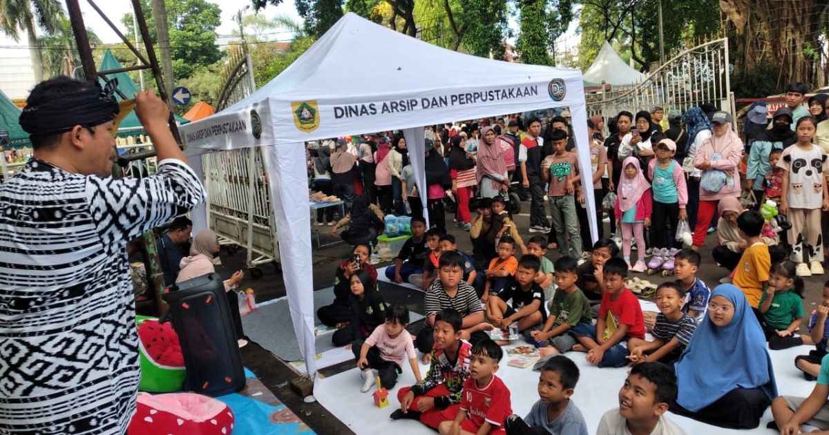 Mobil Perpustakaan Keliling Meriahkan CFD, Dorong Minat Baca Warga Kabupaten Bogor