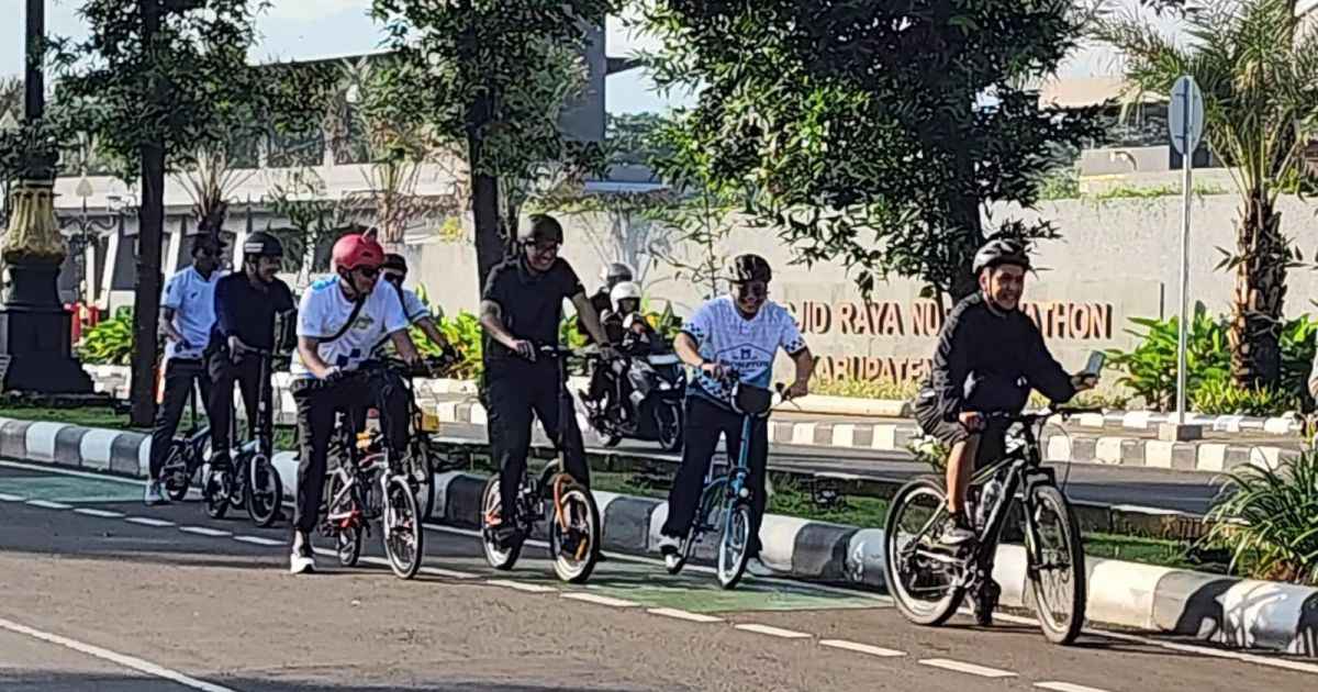Bike to Work Direksi Perumda Pasar Tohaga  Dukung Gerakan Hemat Energi