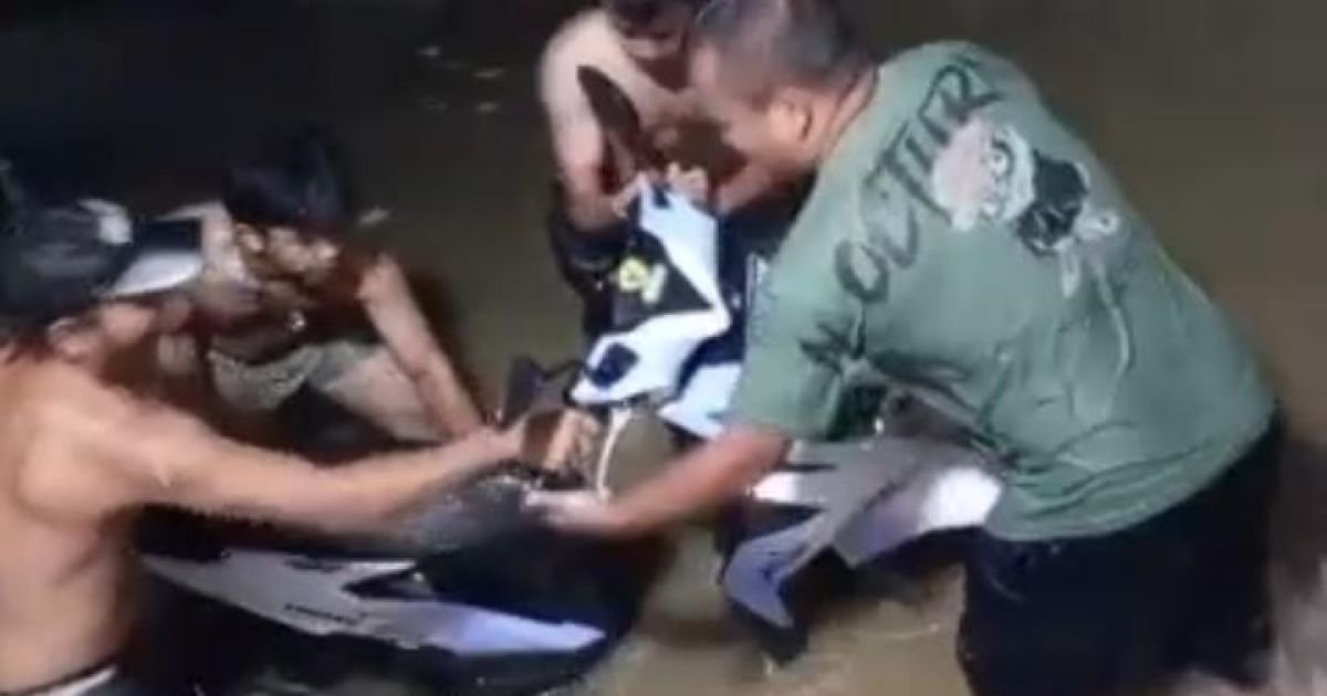 Banjir Rendam Sejumlah Wilayah Bogor Barat, Warga Cigudeg Butuh Pertolongan