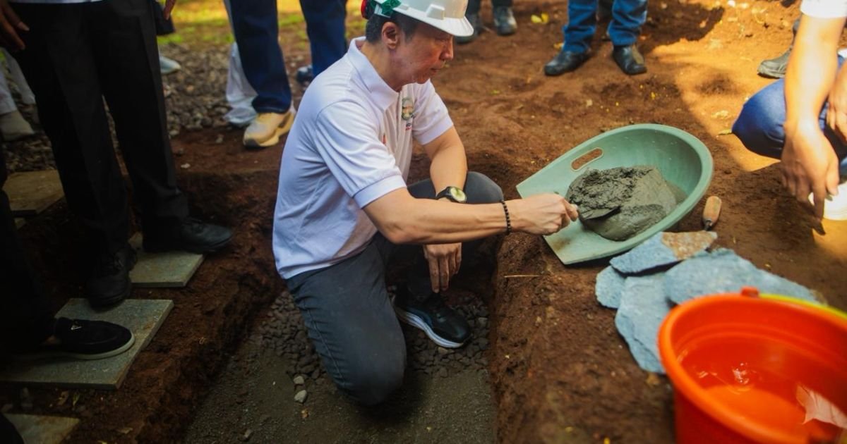 Peletakan Batu Pertama Pembangunan Musala Al-Barokah