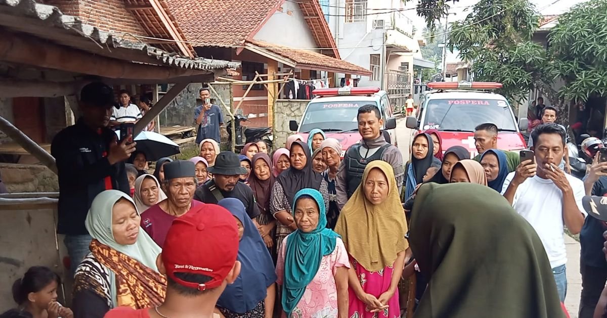 Sinergi PDI Perjuangan, Pospera, FKJBP, dan KNPI Jasinga di Tengah Bencana Banjir Bogor Barat