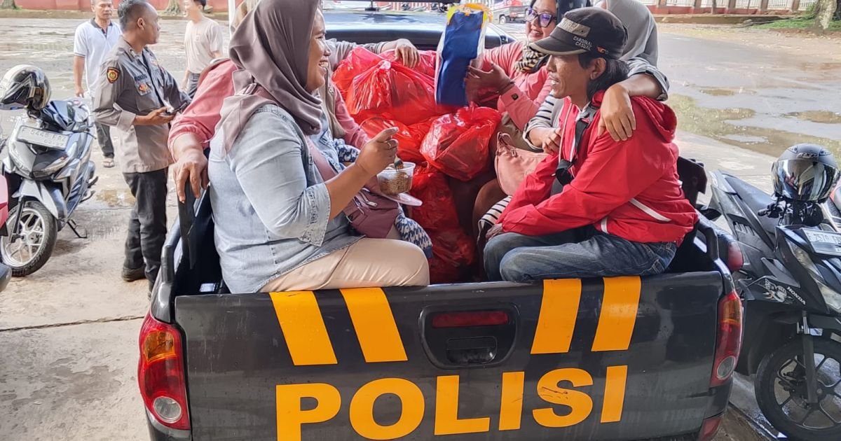Ketika Semua Tangan Bersatu: Aksi Kemanusiaan di Bogor Barat Menembus Banjir dan Longsor Cigudeg