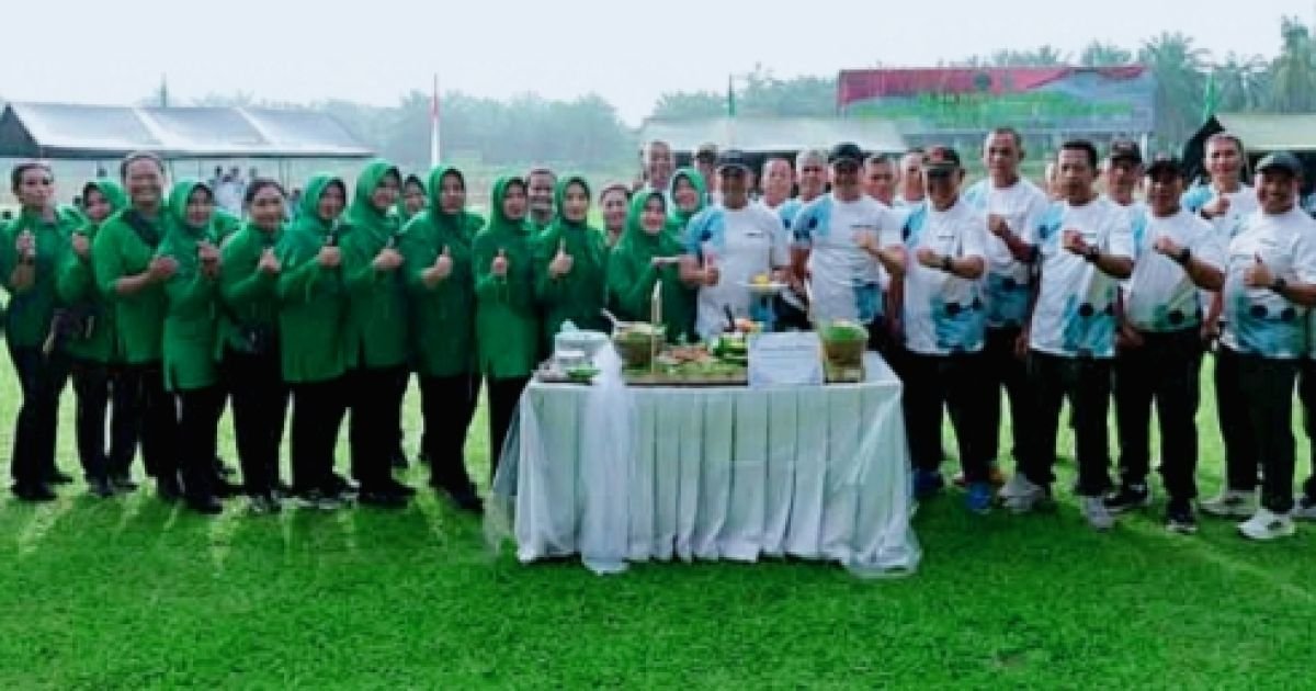 Dandim 0208/Asahan Olahraga Bersama Jaga Kebugaran Prajurit Dan Keluarga Besar Kodim