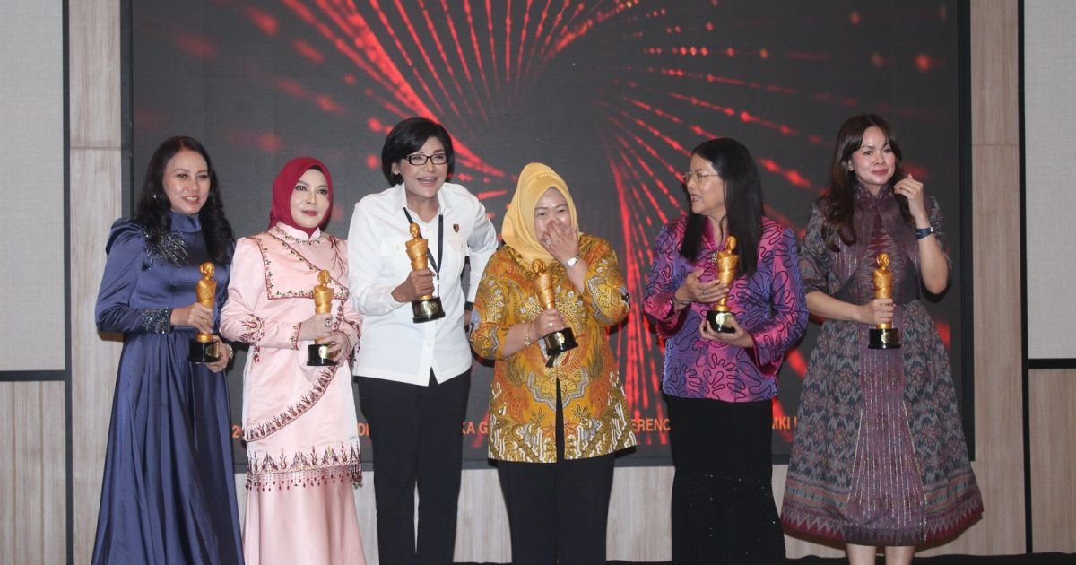 Istri Gubernur Aceh Raih AMKI Kartini Award 2026: Terima Kasih Suamiku
