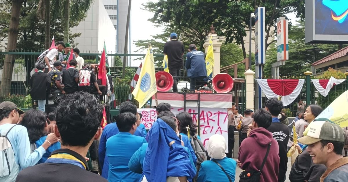 Hardiknas 2026 : Mahasiswa Soroti Ketimpangan Pendidikan, Sebut Sistem “Tidak Baik-Baik Saja”