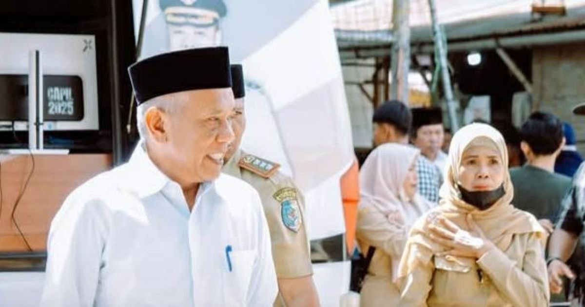 Bapenda Berlayar di  Desa Gambus Laut Kecamatan Lima Puluh Pesisir