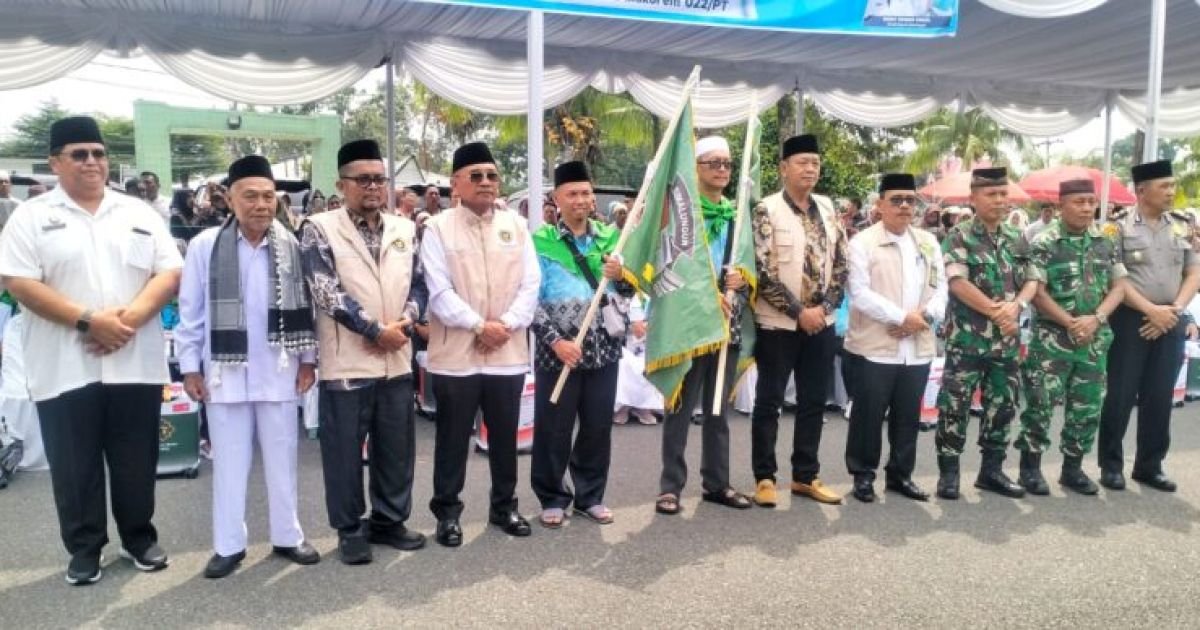 Pemkab Simalungun Resmi Berangkatkan Jamaah Calhaj Menuju Tanah Suci Tahun 2026