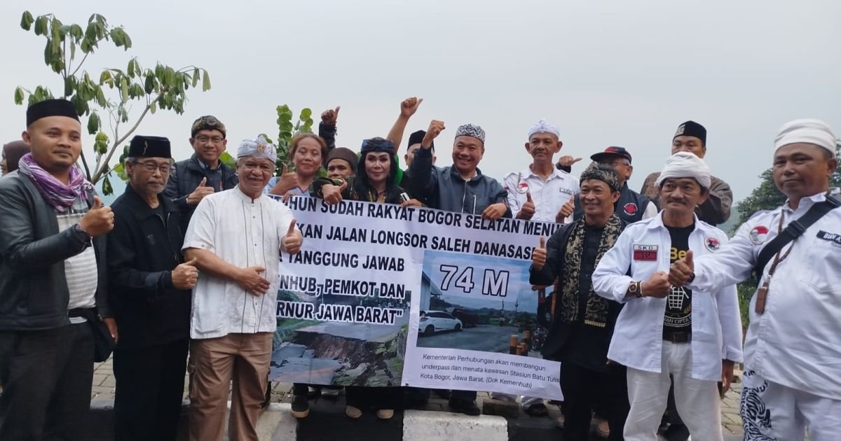 Gabungan Para Budayawan Masyarakat Jawa Barat dari Berbagai Kabupaten dan Kota yang Tergabung dalam Forum Kabuyutan Pakwan Pajajaran