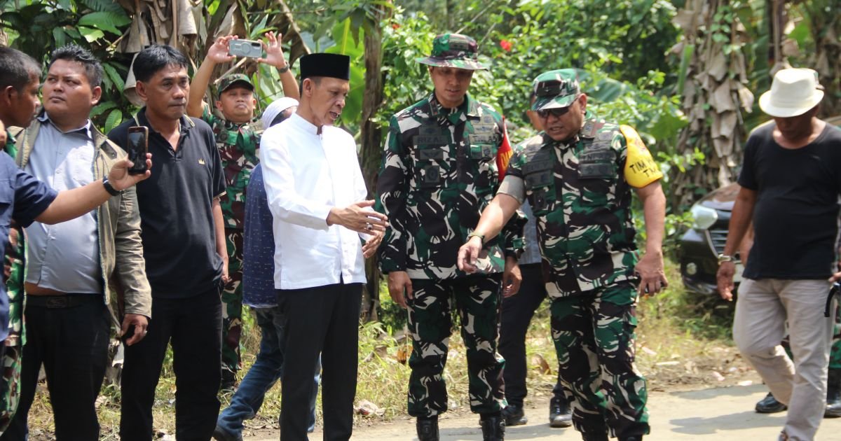 Jaro Ade Hadiri Kegiatan Wasev TMMD ke-128 di Cigudeg