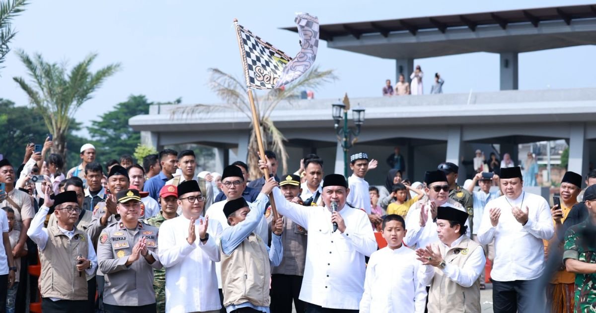 Dilepas Oleh Bupati Bogor dari Masjid Nurul Wathon,Perdana Ratusan Jamaah Haji Kloter 21