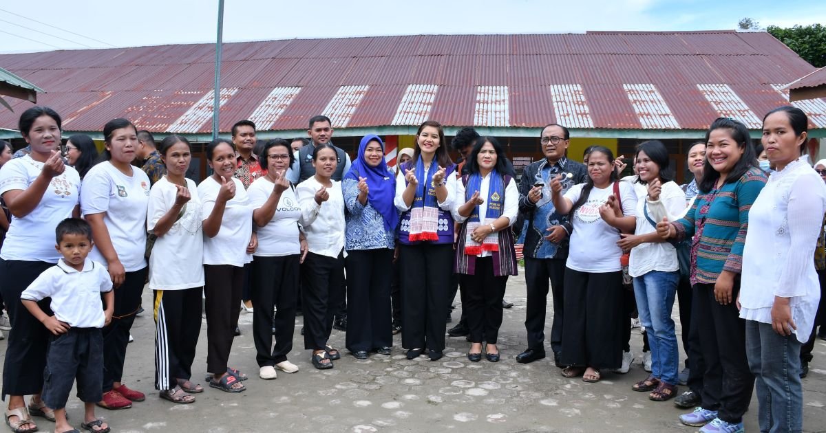 Ketua Pembina Posyandu Sumut Kahiyang Ayu Pastikan Pelayanan Posyandu Berjalan Optimal di Samosir