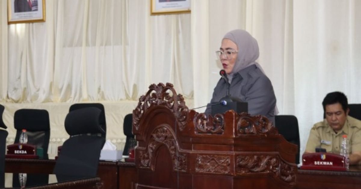 DPRD Kab Batu Bara Rapat Paripurna Pandangan Umum Penyampaian Raperda Perubahan Bentuk Badan Hukum
