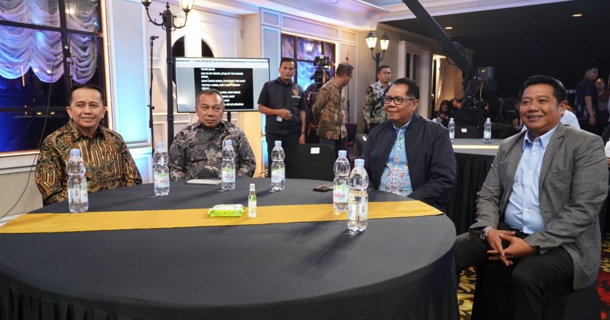 Rudy Susmanto Terima Penghargaan Digital Innovation Award Lewat “Lapor Pak Bupati”