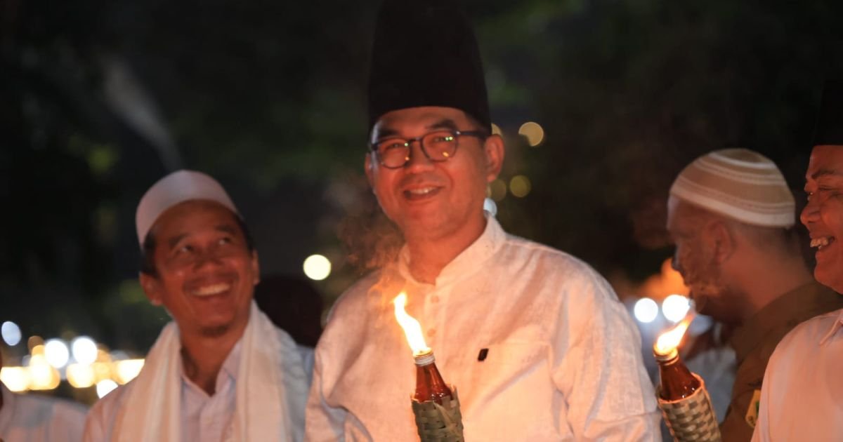 Ribuan Warga Meriahkan Pawai Obor, Kobarkan Kebersamaan Sambut Tahun Baru Hijriah