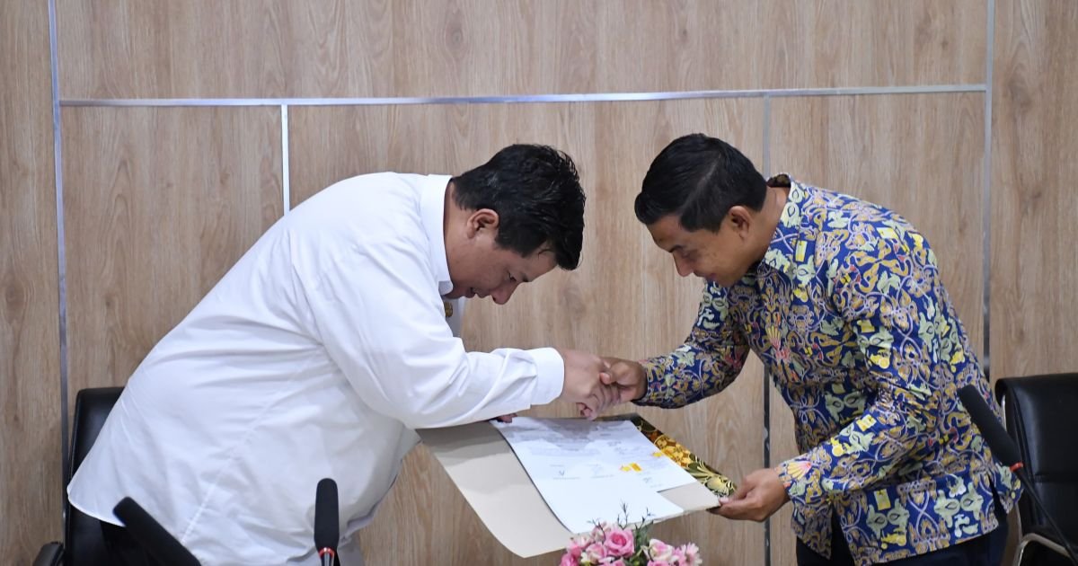 Terima Hibah Aset 22,8 Miliar dari Kementerian PU, Bupati Samosir Perkuat Fondasi Pariwisata dan Lingkungan Berkelanjutan