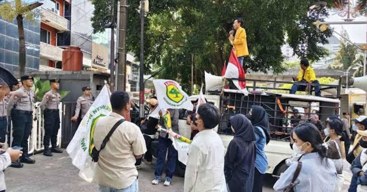 Gema Kosgoro : Melaporkan Kritik Mantan Ketua BEM UGM Adalah Kemunduran Demokrasi