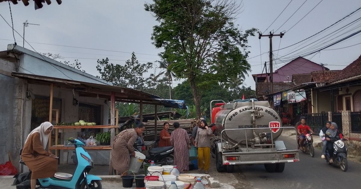 Warga di Tujuh RW Desa Kalongliud Kecamatan Nanggung Menjerit di Tengah Kemarau Panjang