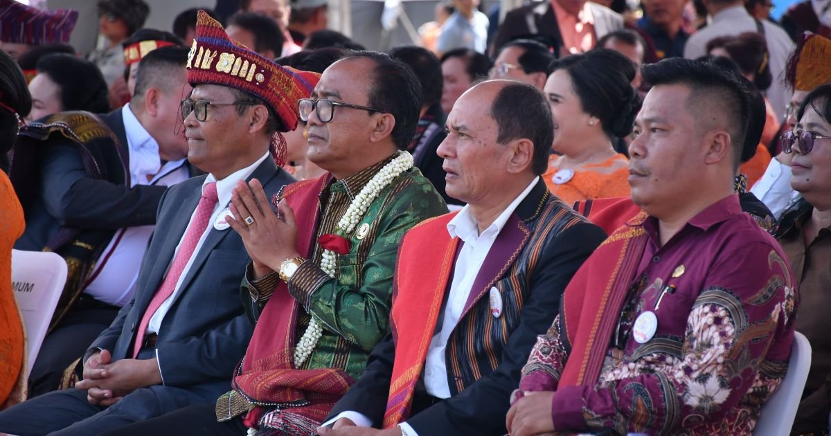 Wabup Samosir Ajak Pomparan Toga Samosir Berkontribusi Membangun Bona Pasogit, Pesta Bolon PTSBI Gaungkan Persatuan dan Pelestarian Budaya Batak