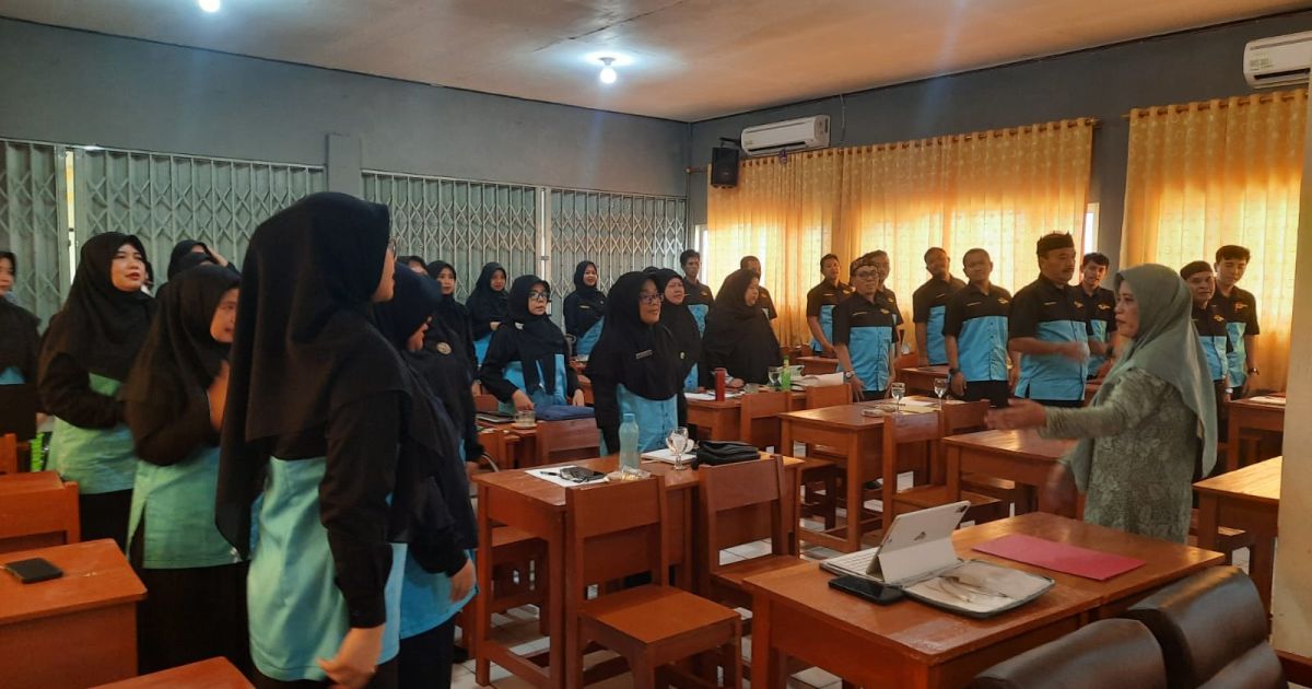 SMPN 1 Leuwiliang Gelar IHT Pembelajaran Mendalam