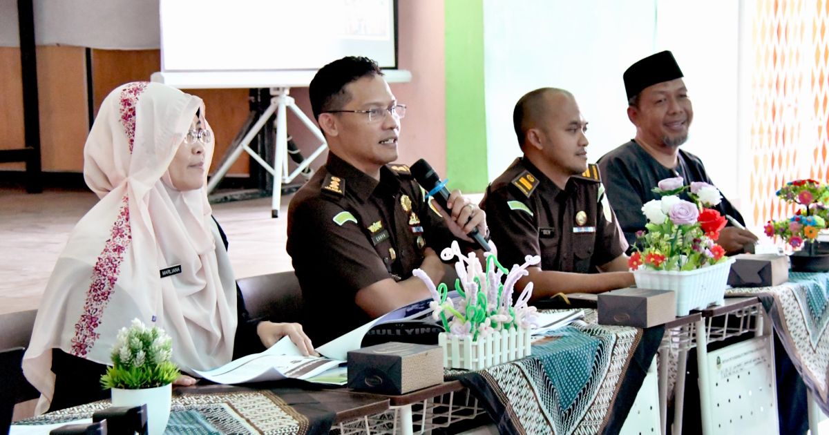 Jaksa Masuk Sekolah Kejaksaan Tinggi Jawa Barat di SMA Negeri 1 Bojongsoang Kabupaten Bandung