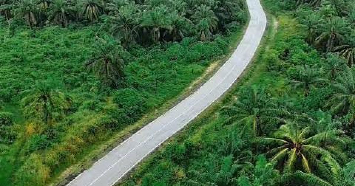 Ket  Foto  : Proyek pembangunan ruas jalan Ciparay–Cikumpay di Kabupaten Lebak Banten