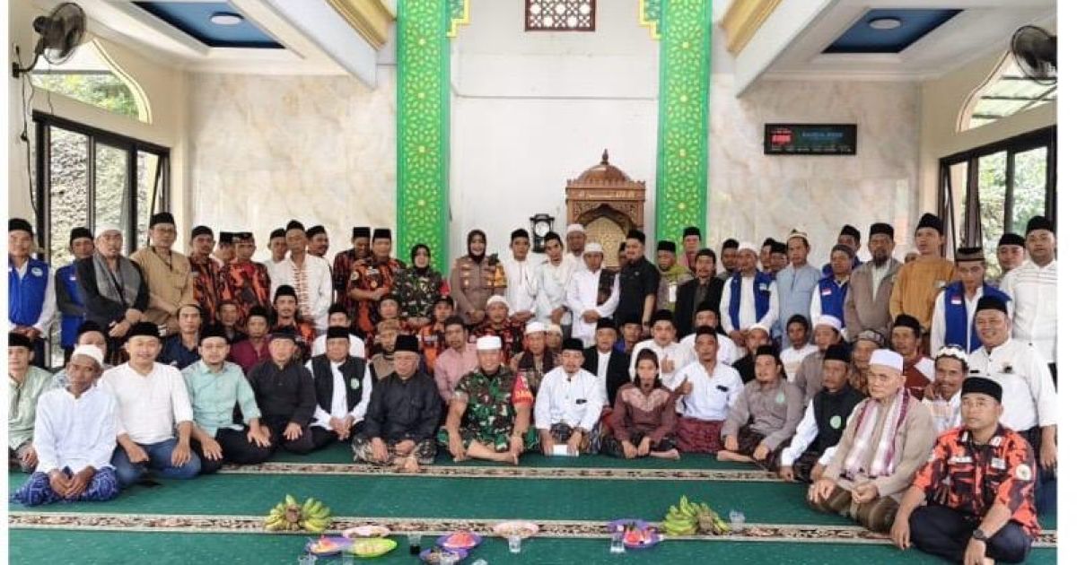 Terus Bersinergi, Bhabinkamtibmas Polsek Parung dan Babinsa Koramil 0621/22 Beri Imbauan Kamtibmas kepada Warga