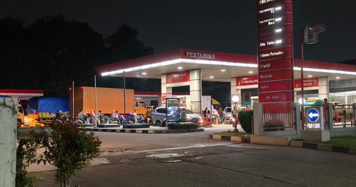 Ket Foto : Sebuah SPBU yang Nakal