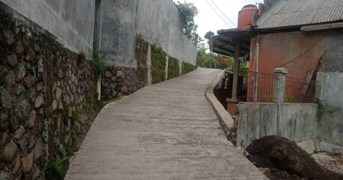 Tingkatkan Perekonomian Masyarakat, Samisade 2025 Desa Ciburayut Bangun Tiga Titik Jalan