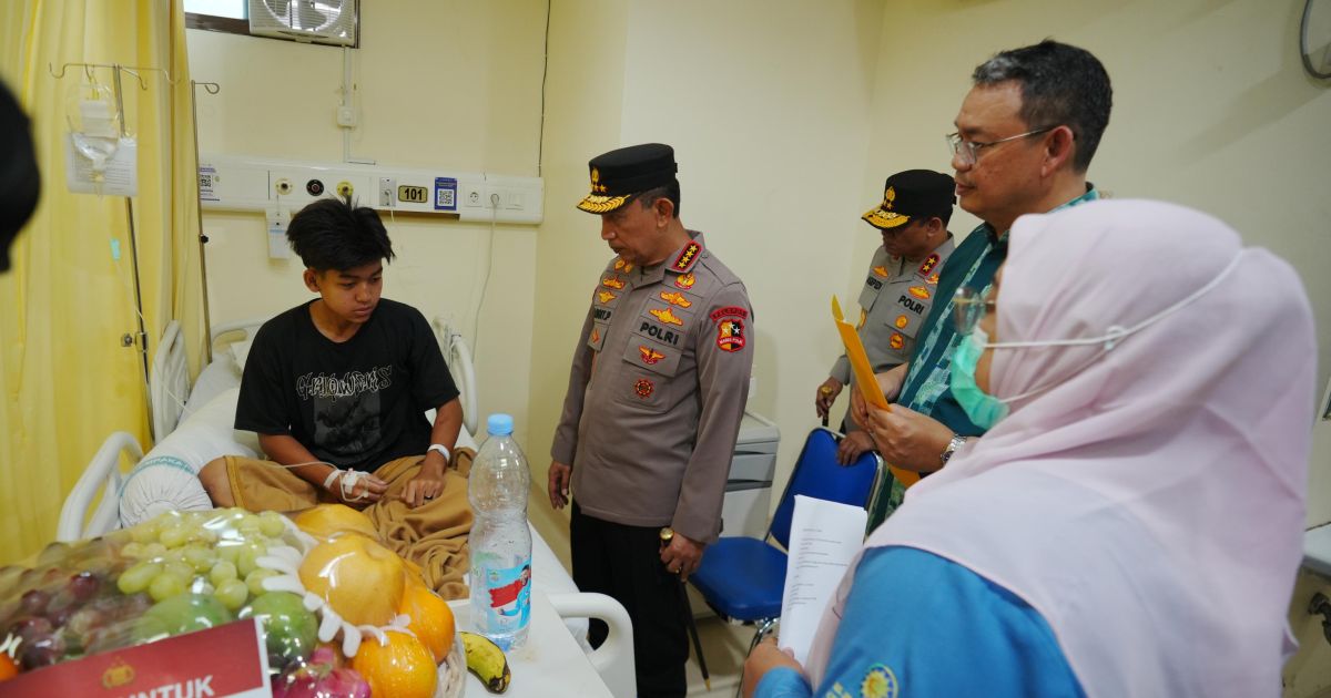 Dialog dengan Korban Ledakan SMAN 72, Kapolri : Siswa Masih Semangat Sekolah