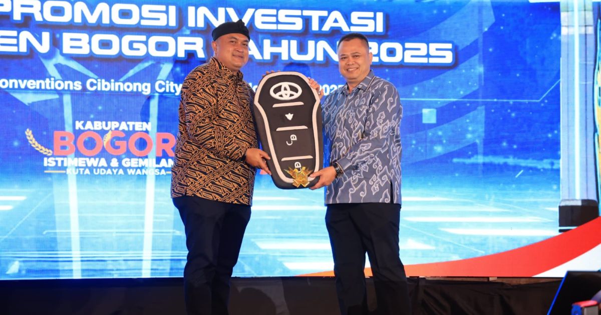 Bupati Bogor Beri Penghargaan Wajib Pajak, Tegaskan Reformasi Perizinan dan Penguatan Iklim Investasi