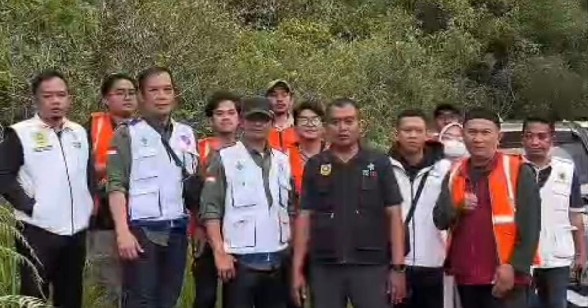 Bupati Bogor Rudy Susmanto Kirim Tim Medis Untuk Misi Kemanusiaan Bantu Korban  Bencana Sumatera