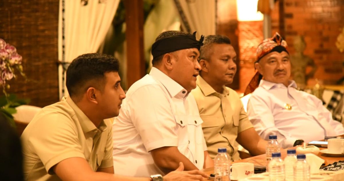 Rudy Susmanto Bahas Penguatan Layanan Haji dan Umrah Bersama Wamenhaj dan Gubernur Jabar